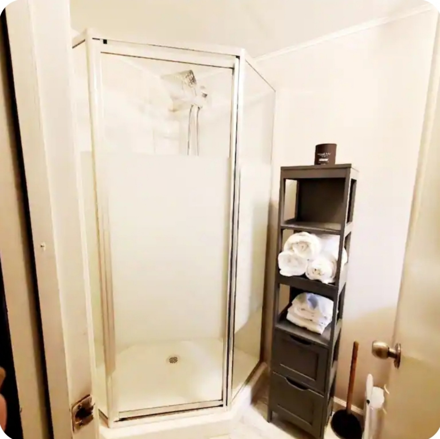 Studio shower